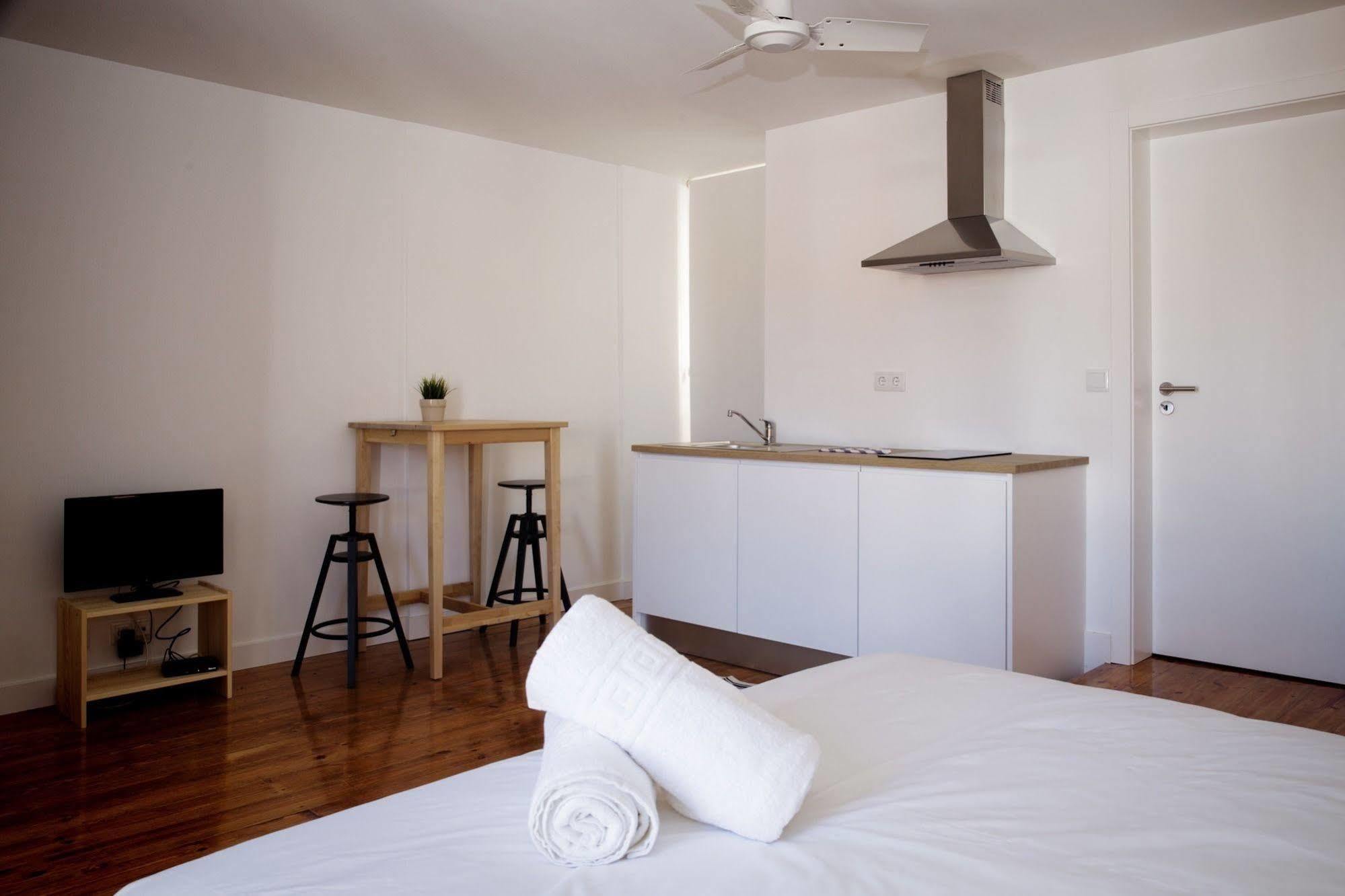 Gs Chiado Boutique Studios & Suites Лиссабон Экстерьер фото